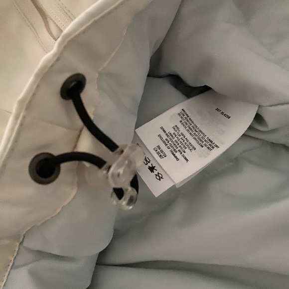 Columbia Cream Down Winter Vest - Picture 5 of 9